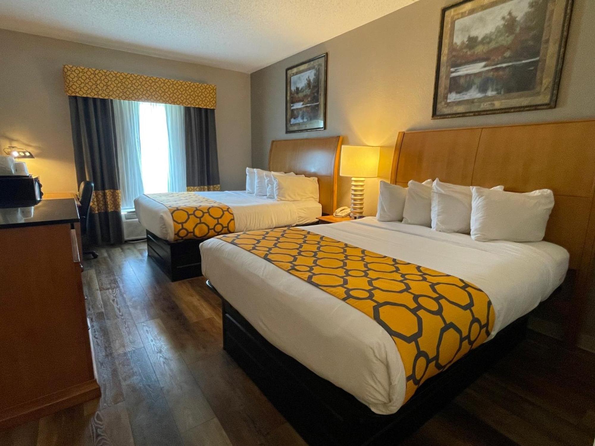 Hotel Baymont By Wyndham West Plains Exterior foto