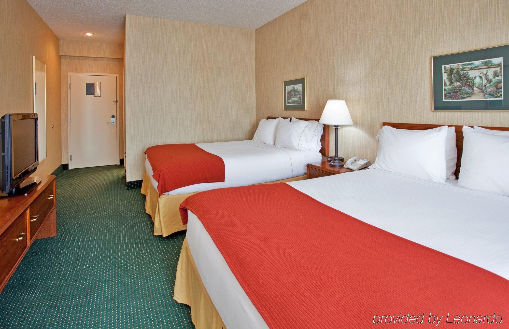 Hotel Baymont By Wyndham West Plains Habitación foto